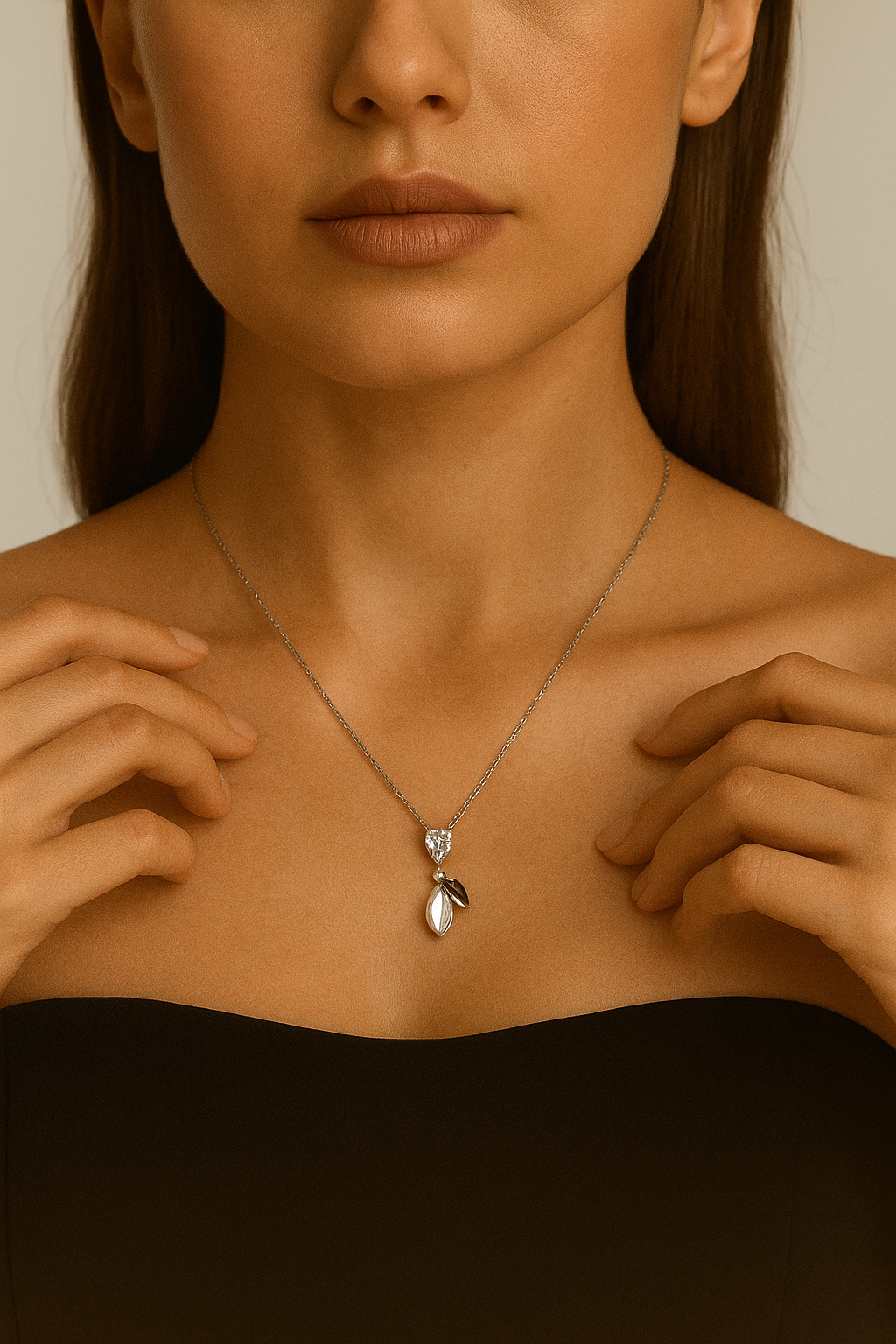 JARY 925 Sterling Silver Leaf of Radiance Necklace