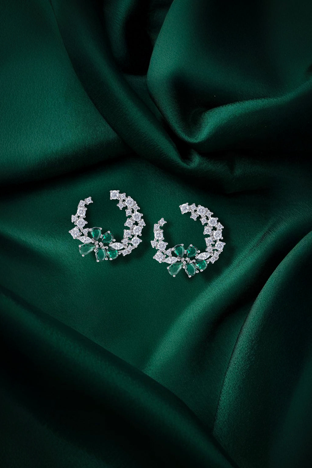 JARY 925 Sterling Silver Emerald Blossom Crescent Earrings