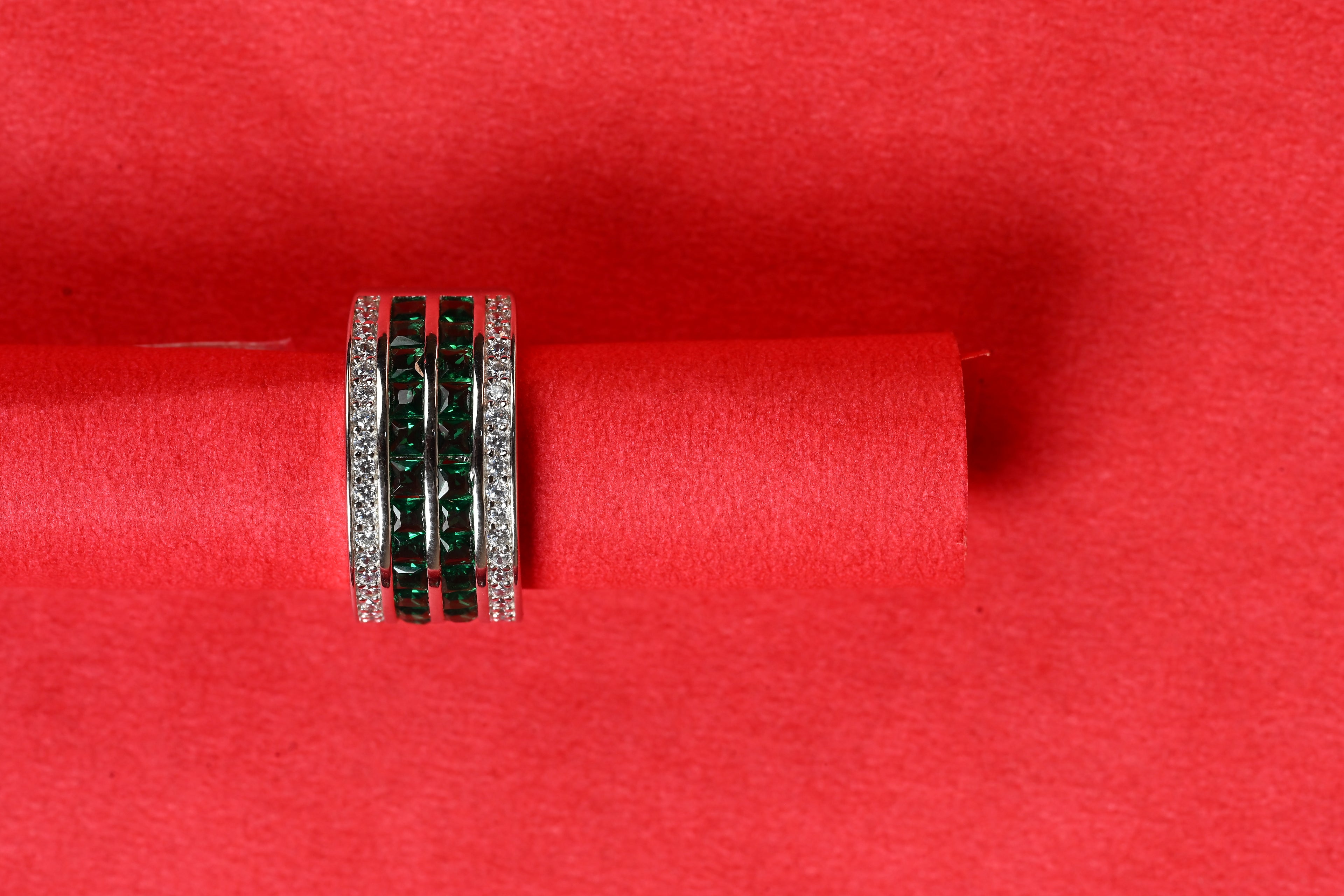 JARY 925 Sterling Silver Emerald & Diamond Simulated Statement Ring