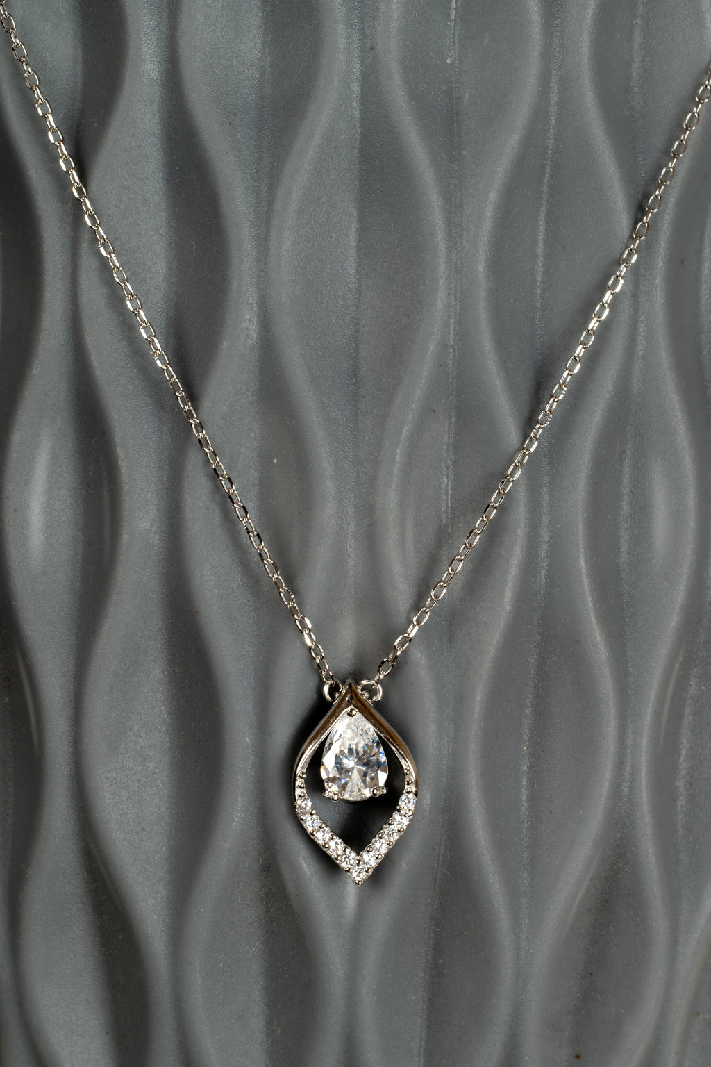 JARY 925 Sterling Silver Eternal Flame Necklace